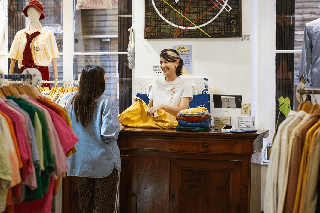 Accueil chaleureux à la boutique BiArts